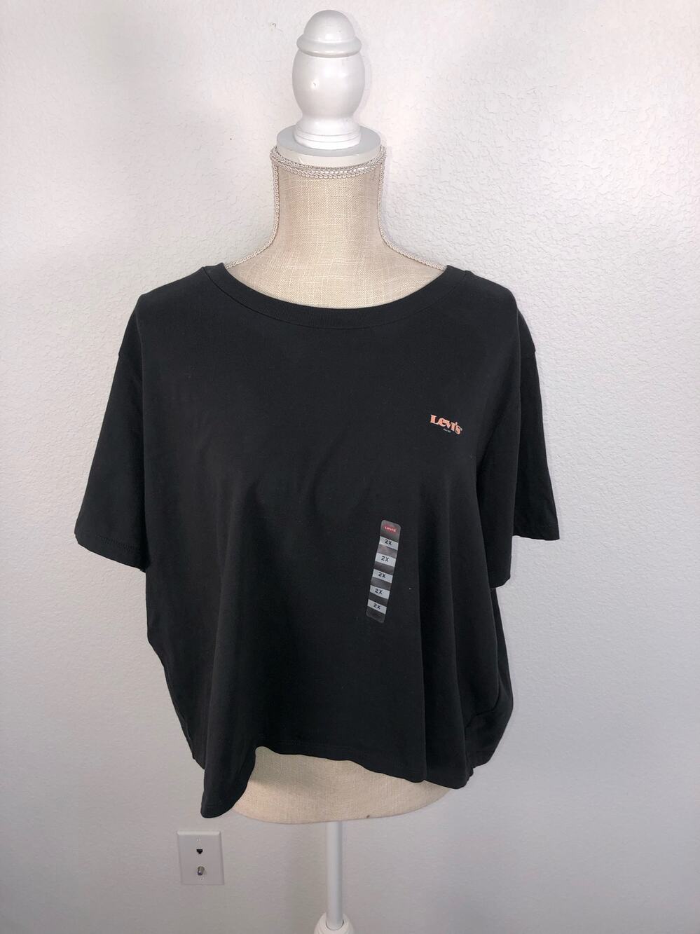 Levis Plus Size Crop Top Black and Pink Logo Top - 2X